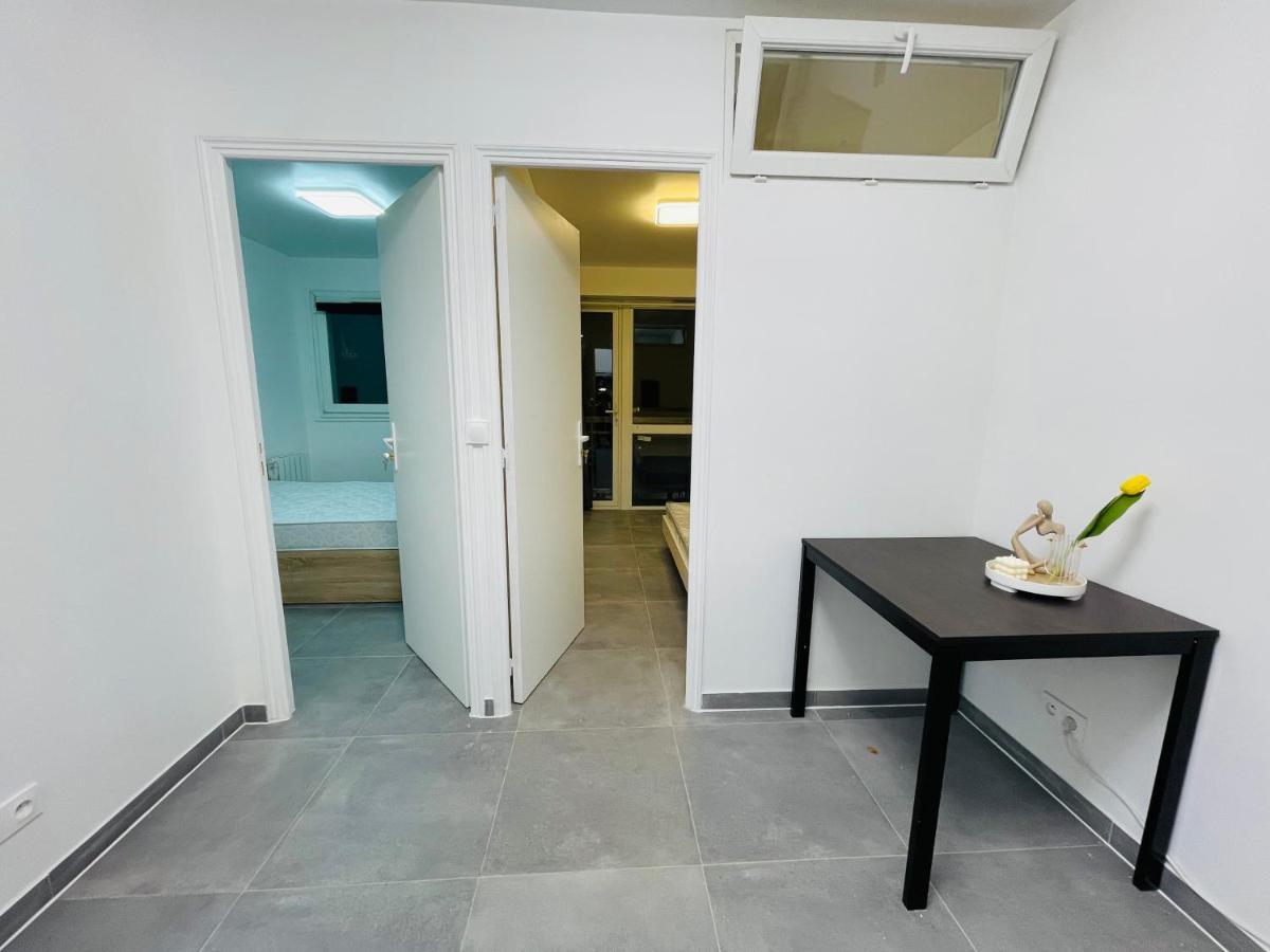 Dream Dwell Paris-Two Bedrooms Apart Near Gare Du Nord Exterior photo